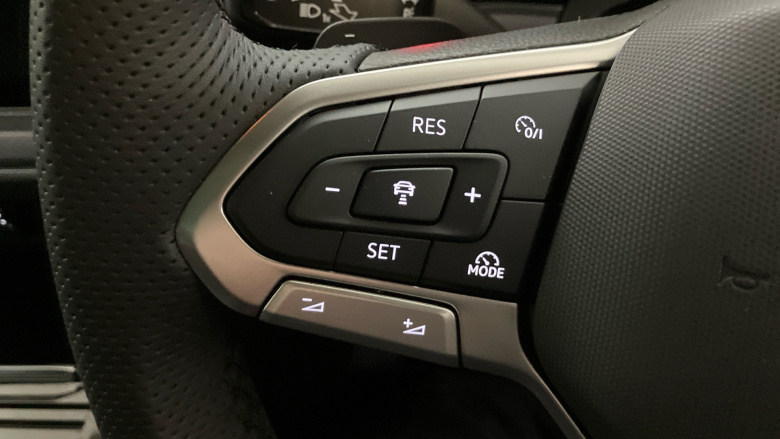 Volkswagen Touareg 3.0 V6 TDI 4Motion 286 Black Edition 5dr Tip Auto Diesel Estate